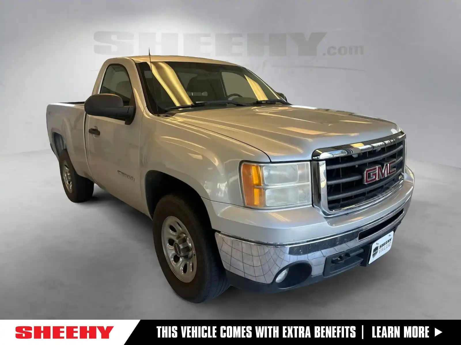 2011 GMC Sierra Work Truck 4WD Regular Cab LWB's photo
