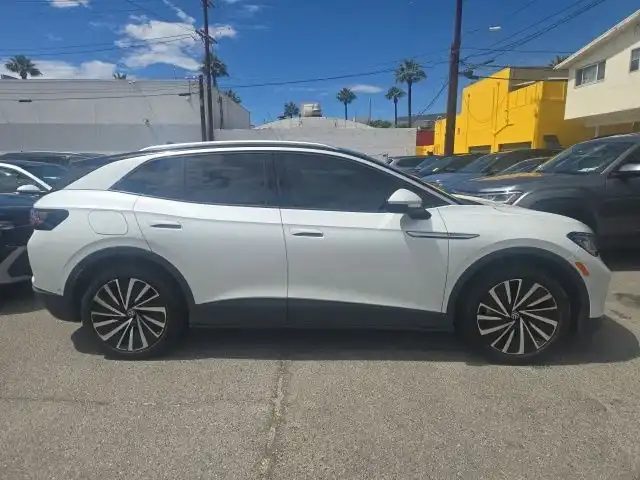 2023 Volkswagen ID.4 Pro S Plus SK's photo
