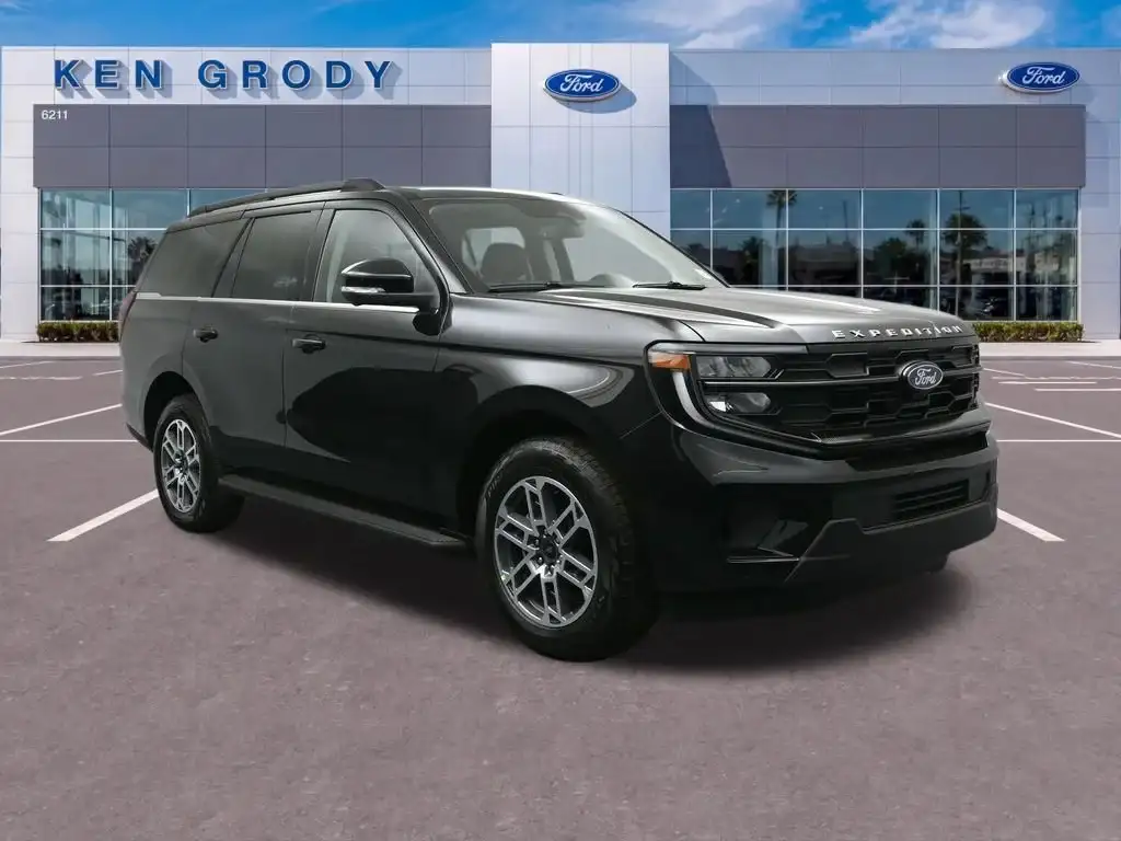 2026 Ford Expedition Active 4x4's photo