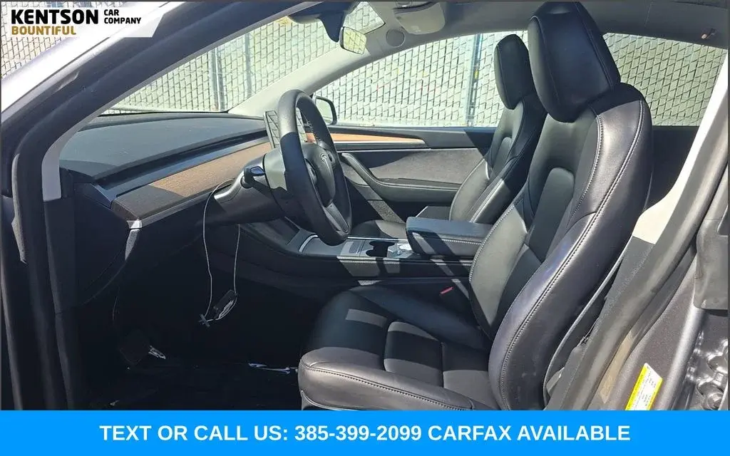 2024 Tesla Model Y Long Range Dual Motor AWD photo 4