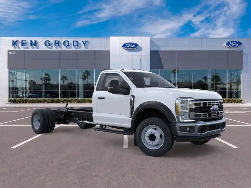2026 Ford F-600 XL Regular Cab 193-In DRW's photo