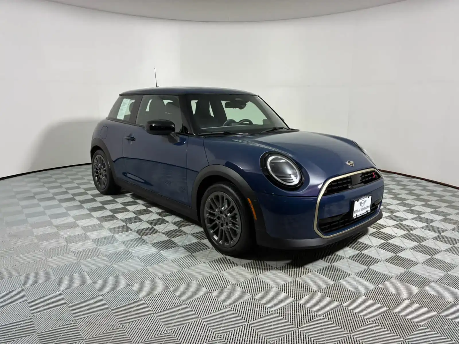 2026 MINI Hardtop Cooper S Signature's photo