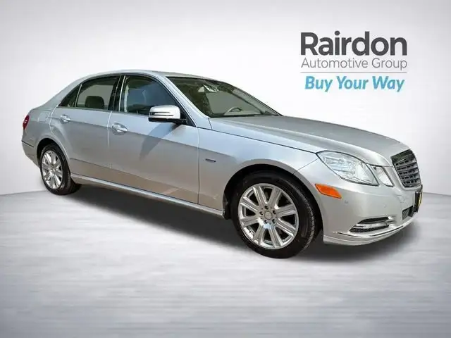 2012 Mercedes-Benz E-Class E350 Luxury photo 1