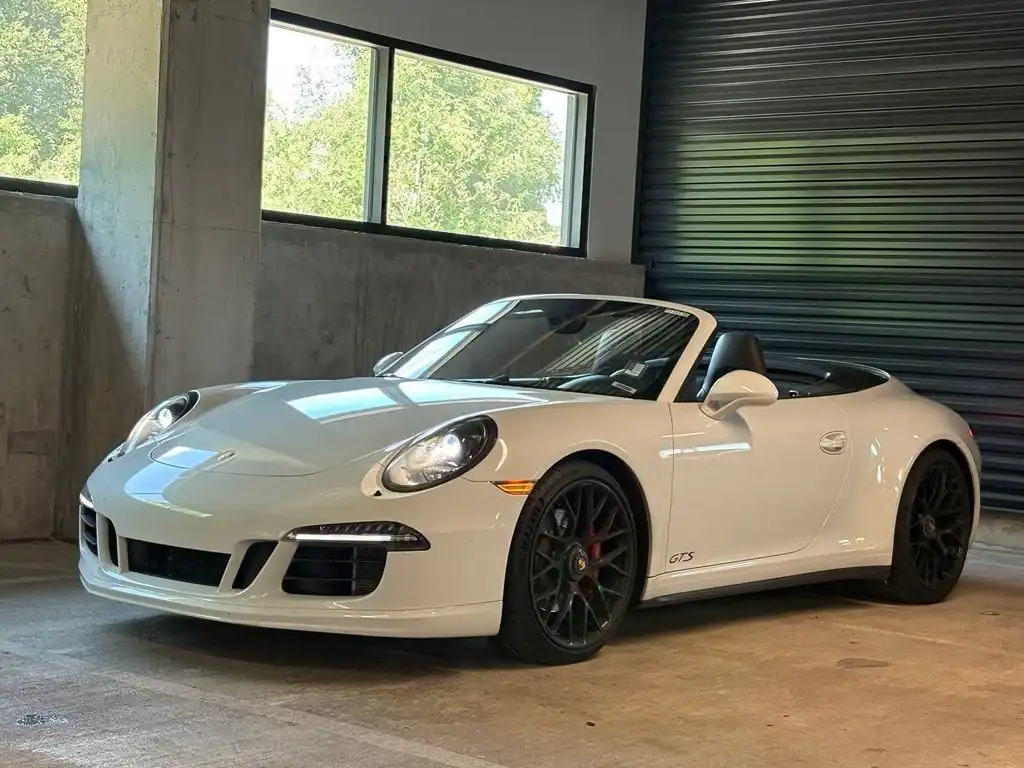 2015 Porsche 911 Carrera GTS Cabriolet's photo