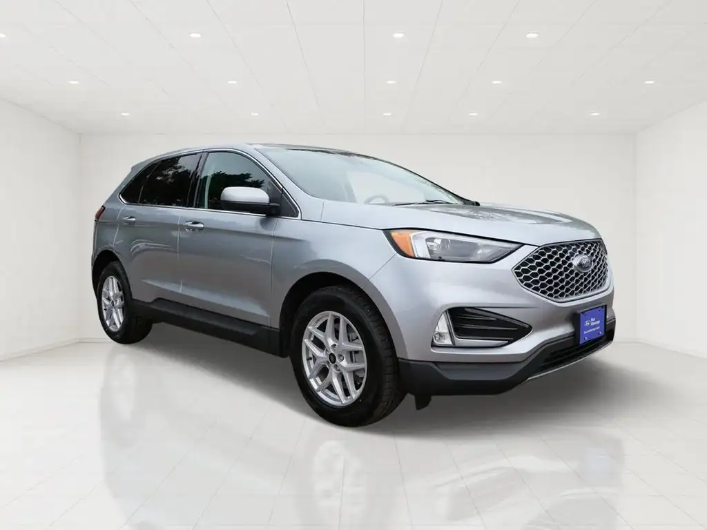 2024 Ford Edge SEL AWD's photo