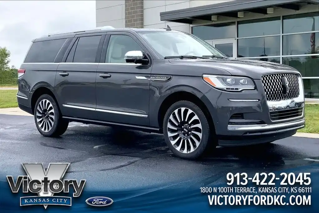 2024 Lincoln Navigator Black Label 4WD L's photo