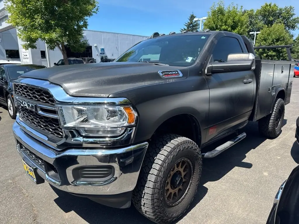 2022 RAM 2500 Tradesman 4X4 Regular Cab photo 5