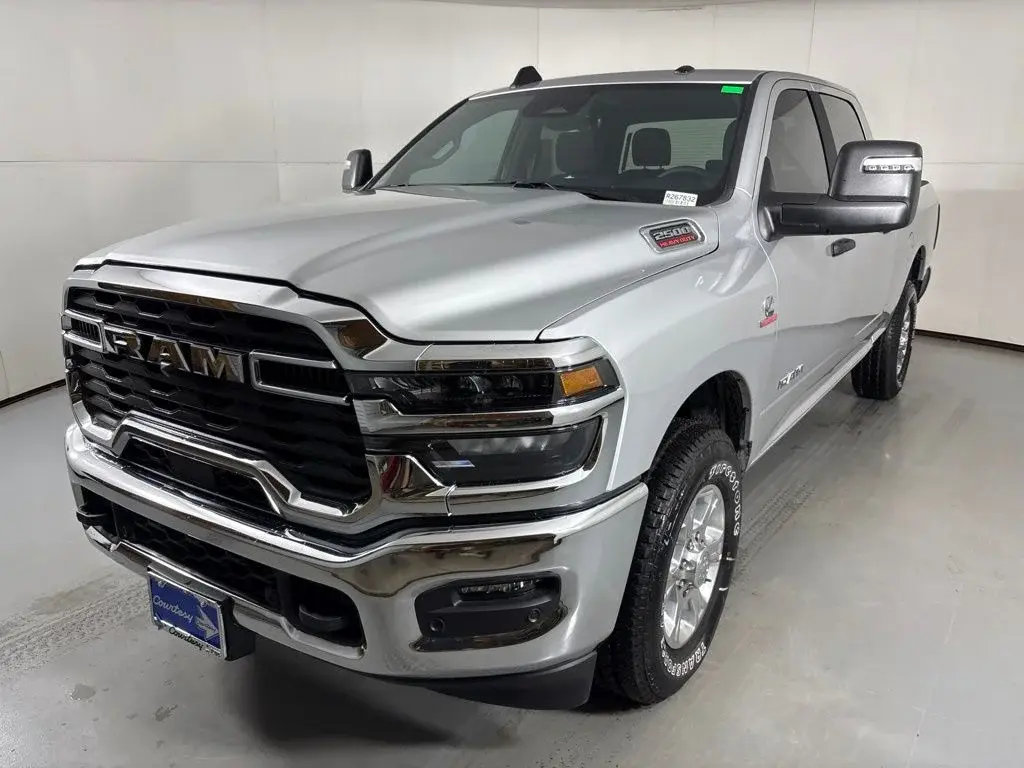 2026 RAM 2500 Big Horn Crew Cab SWB photo 4
