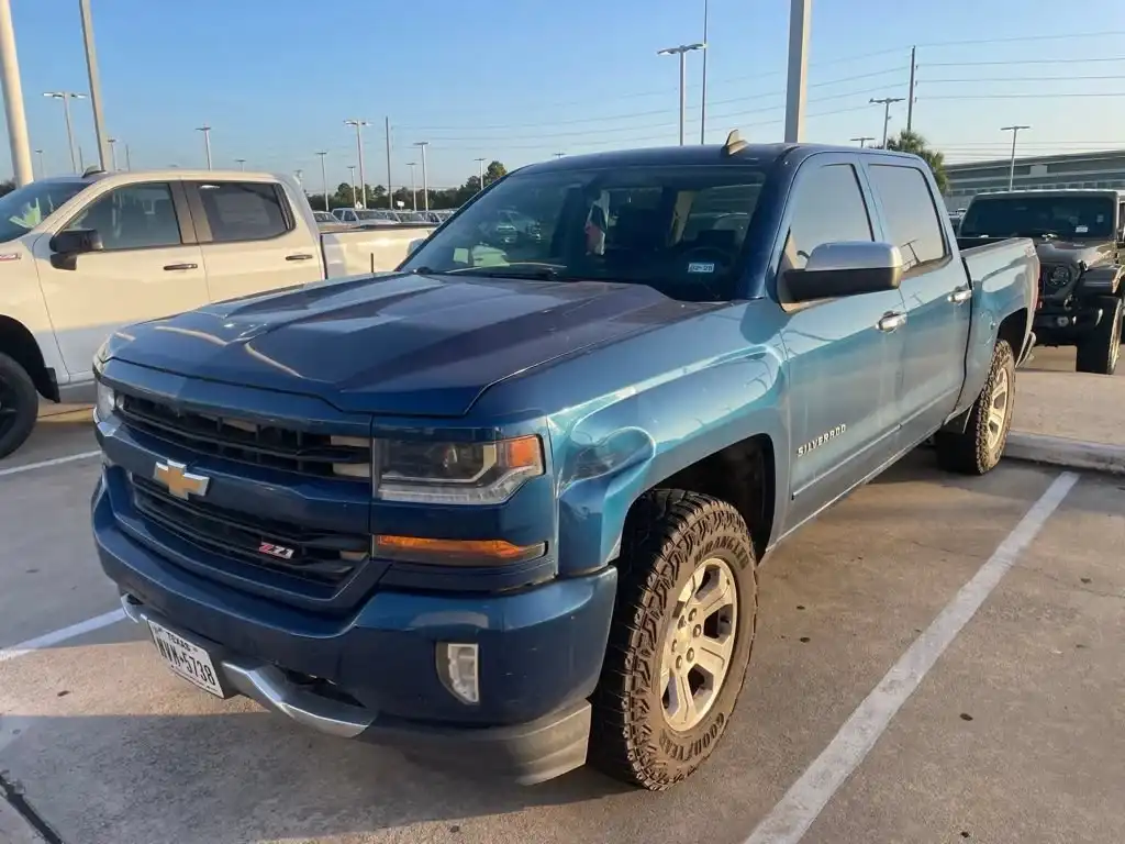 2016 Chevrolet Silverado 1500 LT Z71 4X4 Crew Cab Short Box's photo