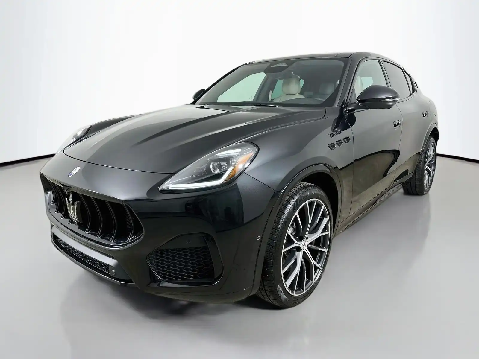 2026 Maserati Grecale Modena V6's photo