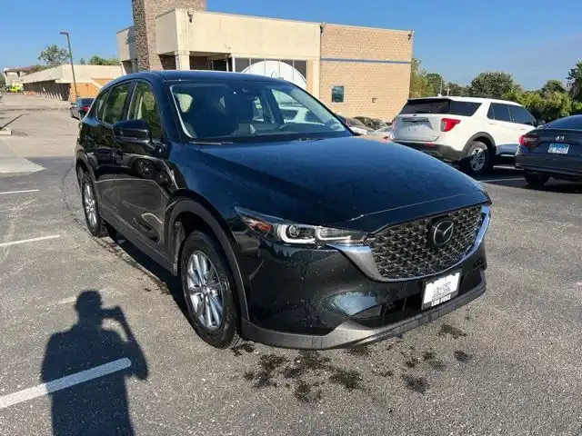 2023 Mazda CX-5 AWD Auto S's photo