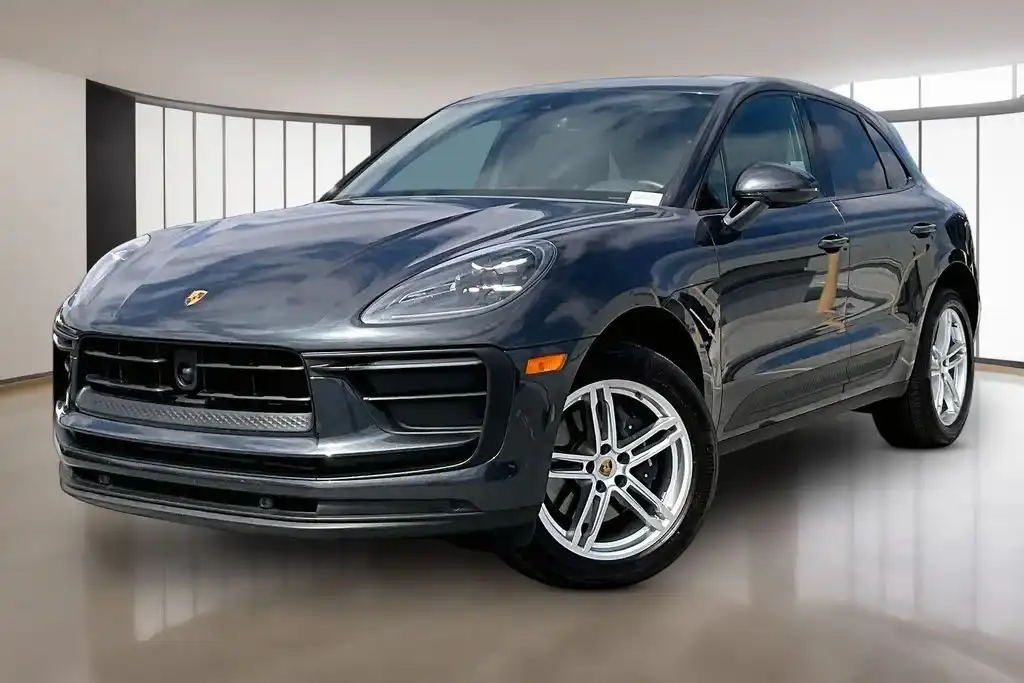 2023 Porsche Macan Base's photo