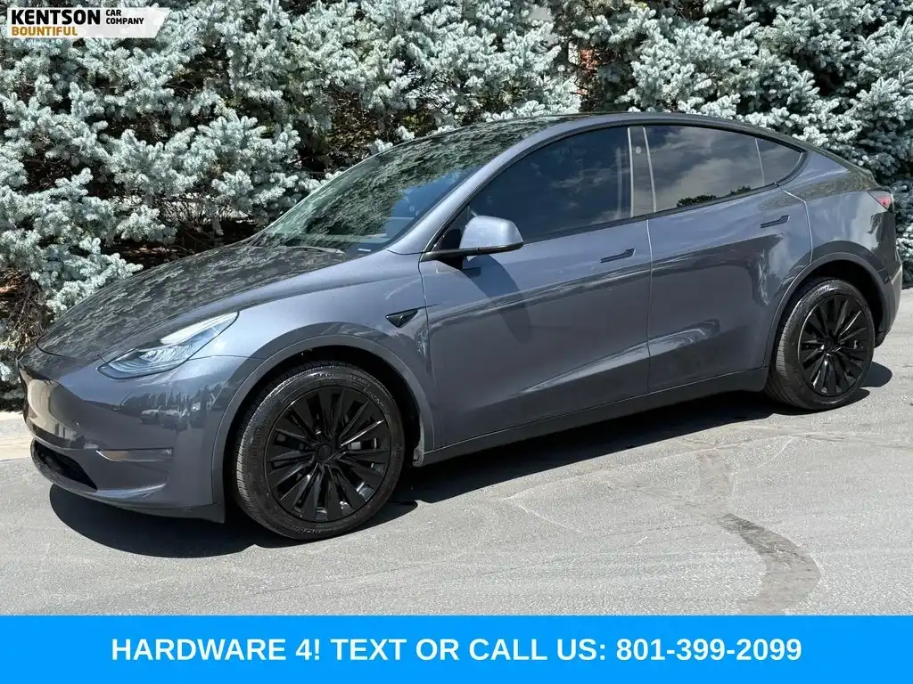 2023 Tesla Model Y Long Range Dual Motor All-Wheel Drive's photo