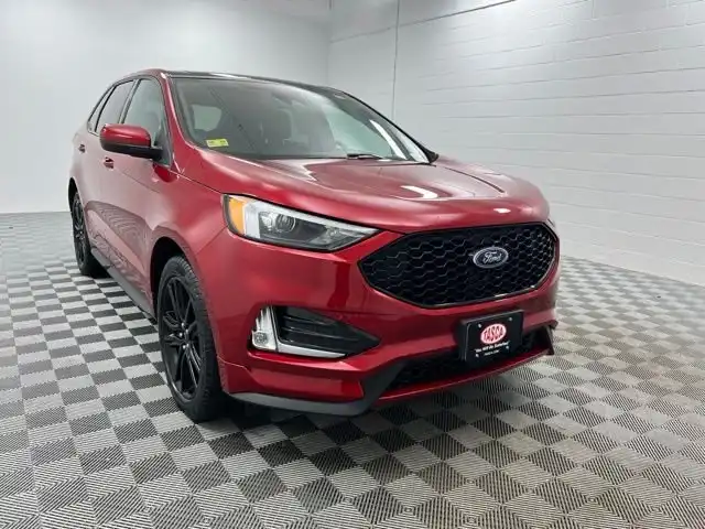 2024 Ford Edge ST-Line AWD's photo