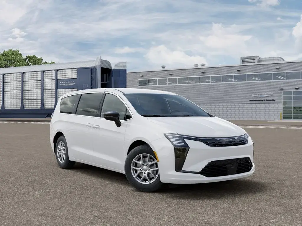 2027 Chrysler Pacifica Select photo 5