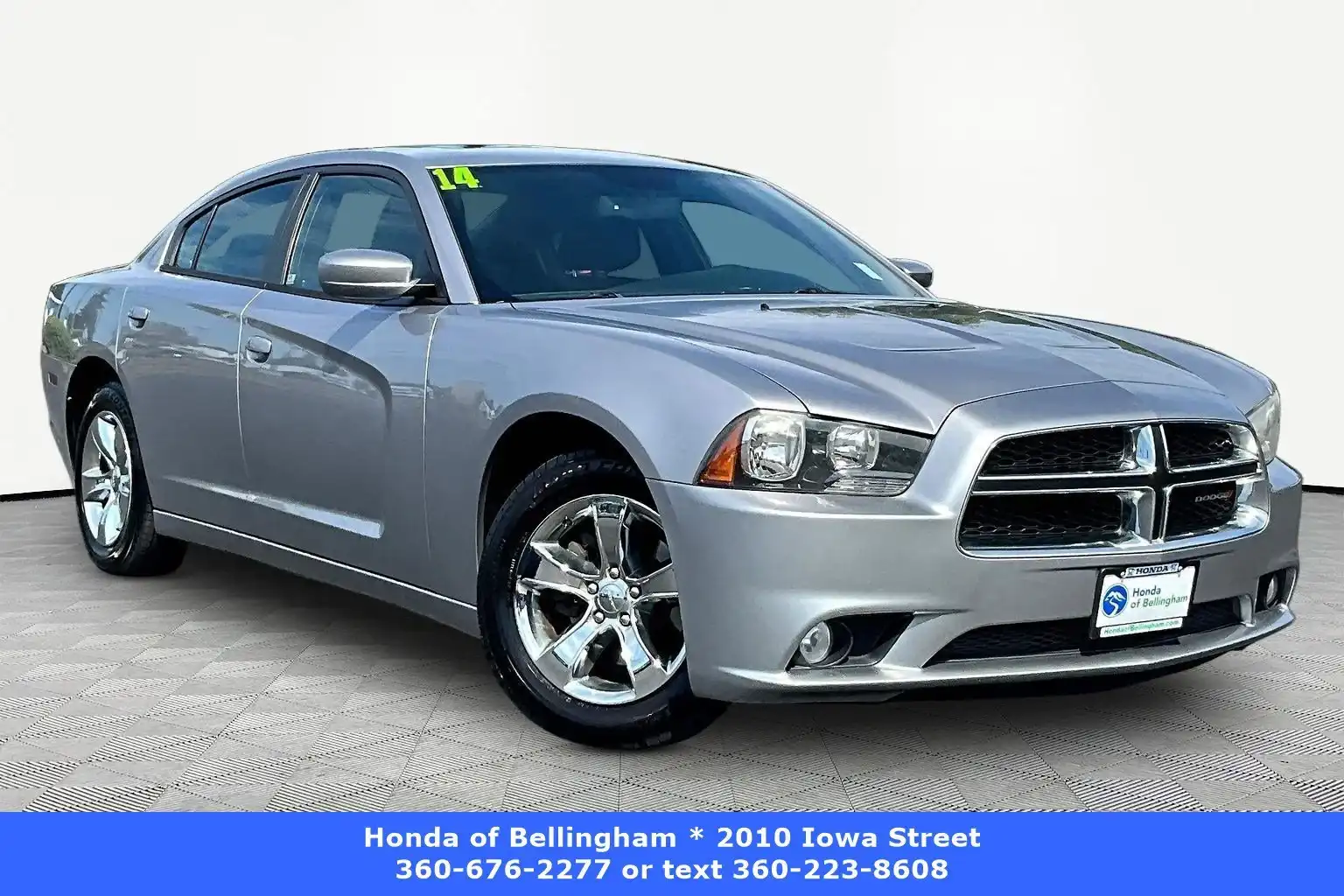 2014 Dodge Charger SXT's photo