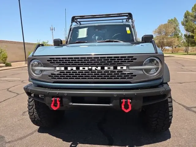2021 Ford Bronco Badlands 4WD photo 3