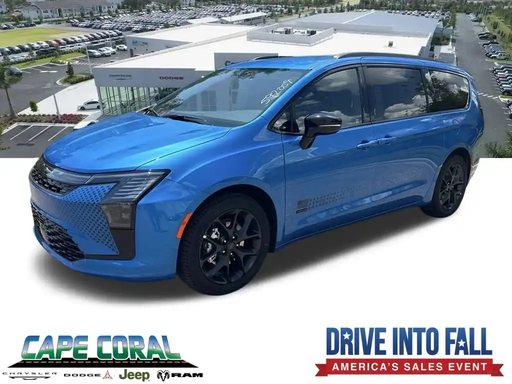 2027 Chrysler Pacifica Select's photo