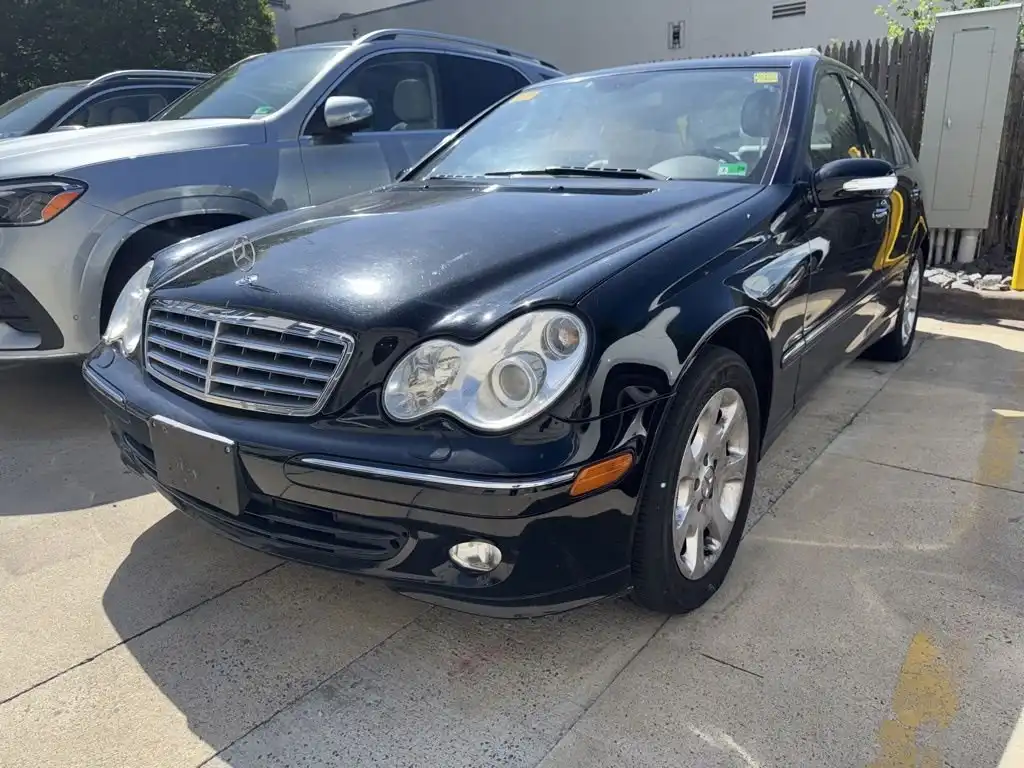 2006 Mercedes-Benz C-Class C350 Sport's photo