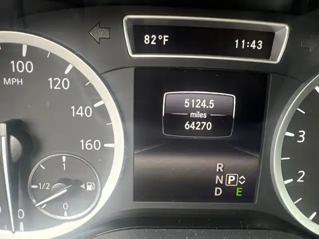 2018 INFINITI QX30 Premium AWD's photo