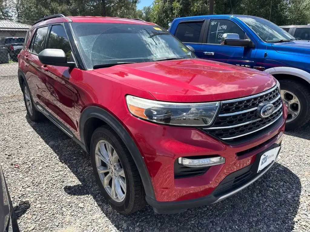 2020 Ford Explorer XLT 4WD photo 1