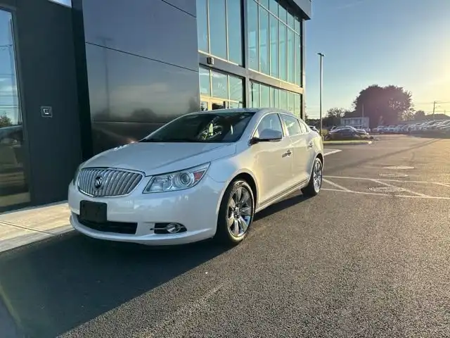 2011 Buick LaCrosse CXS's photo