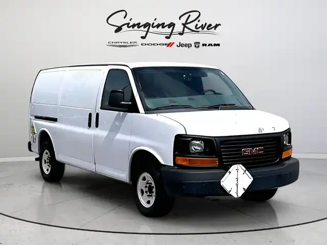 2012 GMC Savana 2500 Cargo Van's photo