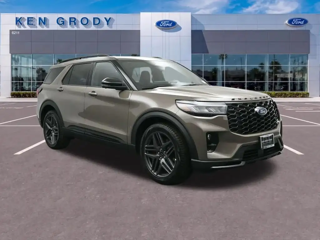 2026 Ford Explorer ST 4WD's photo