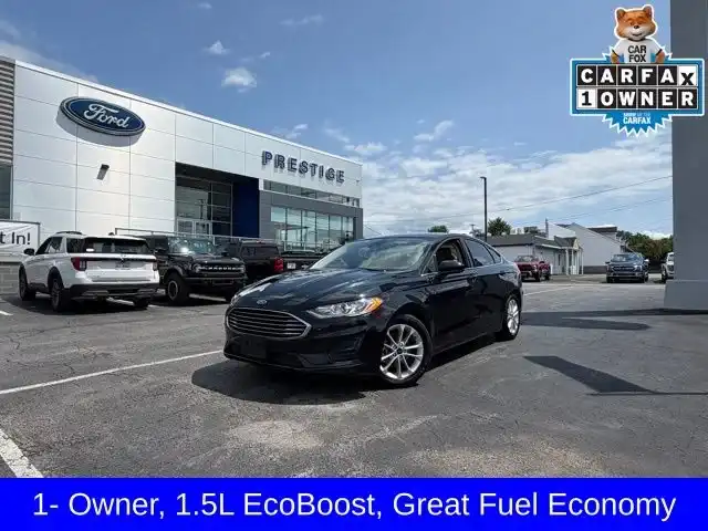 2019 Ford Fusion SE FWD's photo