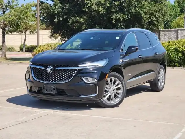 2023 Buick Enclave Avenir's photo