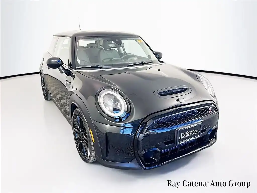 2024 MINI Hardtop Cooper S's photo