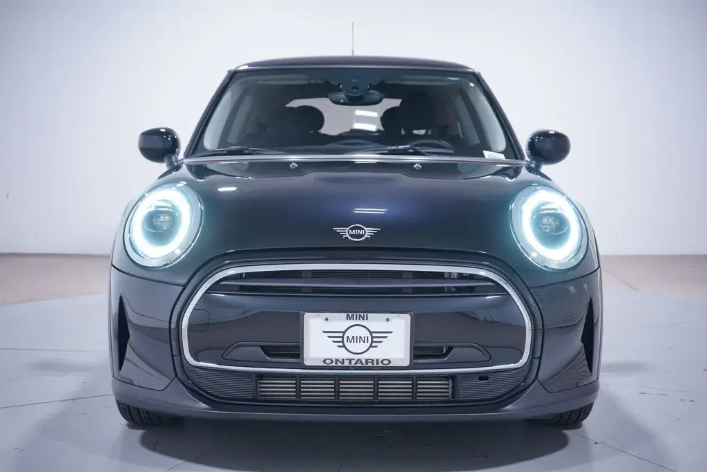 2024 MINI Hardtop Cooper photo 4