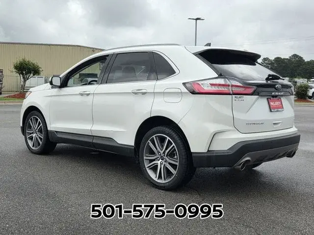 2022 Ford Edge Titanium AWD photo 3