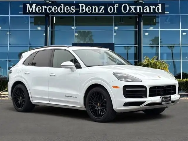 2023 Porsche Cayenne Turbo's photo