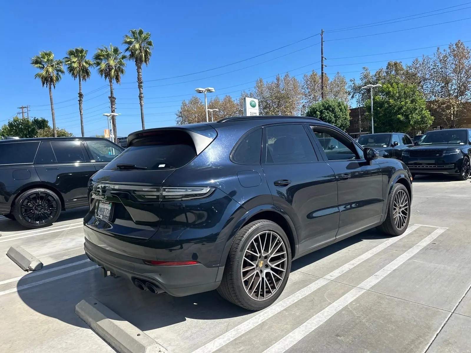 2021 Porsche Cayenne S photo 3