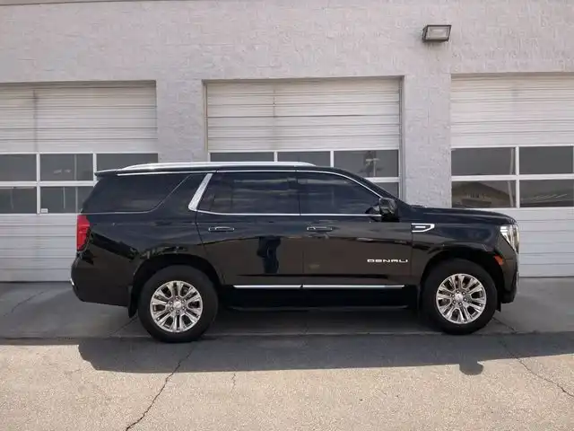 2024 GMC Yukon Denali's photo