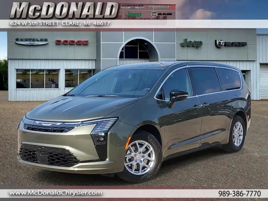 2027 Chrysler Pacifica Select's photo