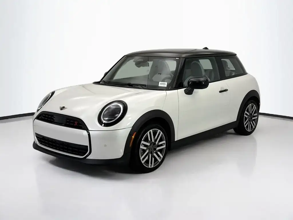2026 MINI Hardtop Cooper S Signature's photo