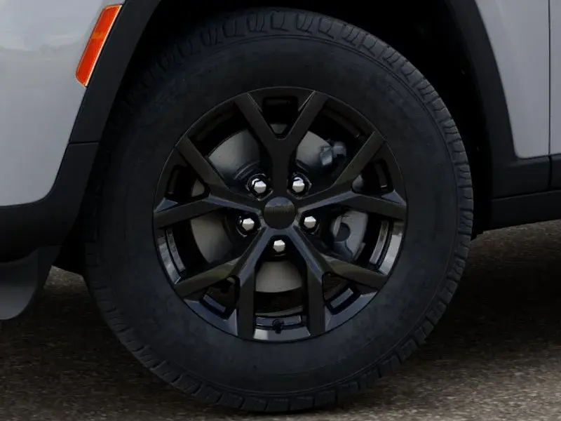 2026 Jeep Grand Cherokee Laredo Altitude 4x4 photo 4