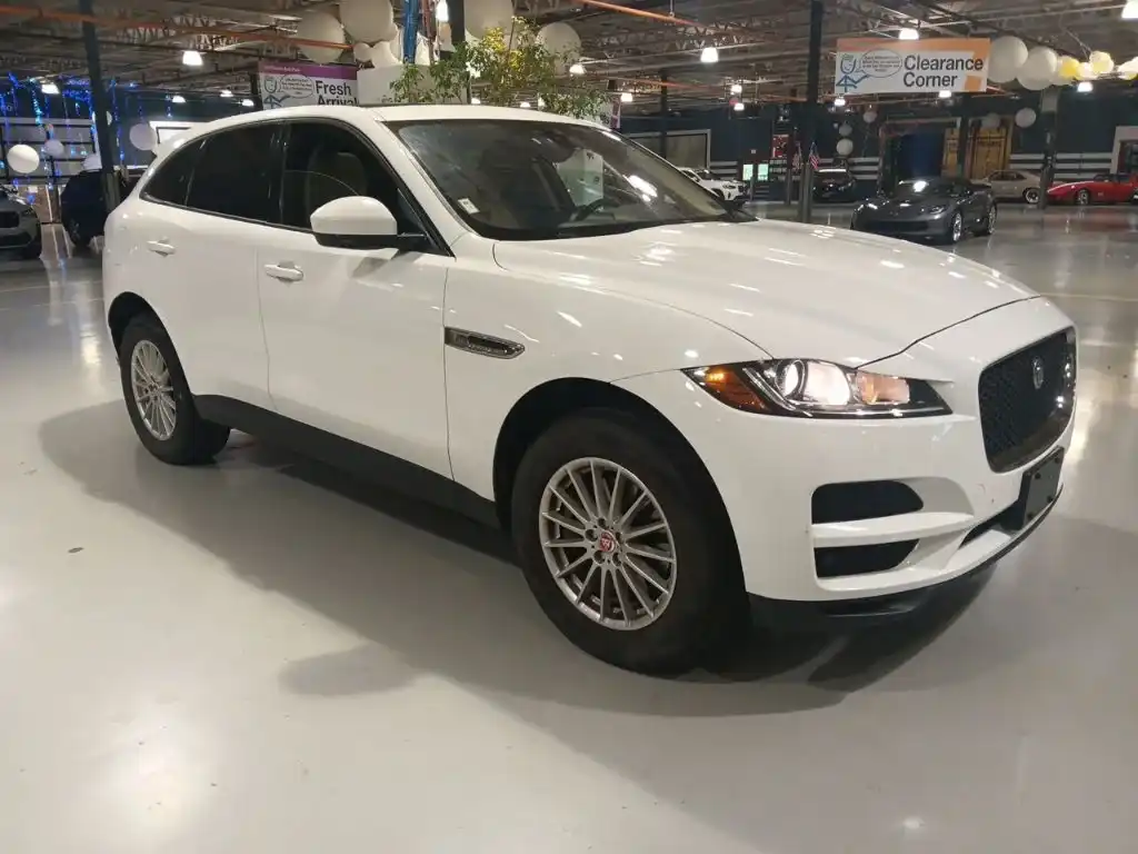 2017 Jaguar F-PACE 35t AWD's photo