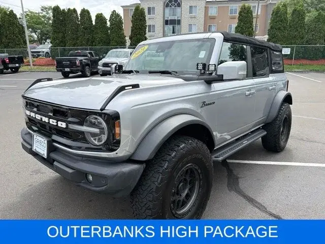 2021 Ford Bronco Outer Banks Advanced 4x4 photo 3