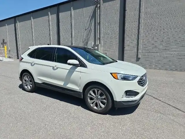 2022 Ford Edge Titanium AWD's photo