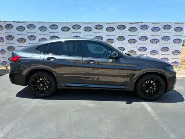 2025 BMW X4 xDrive30i's photo