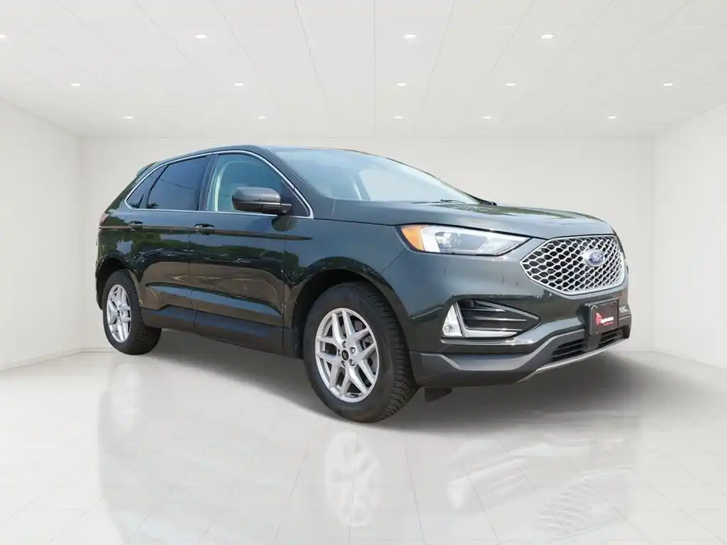 2024 Ford Edge SEL AWD's photo