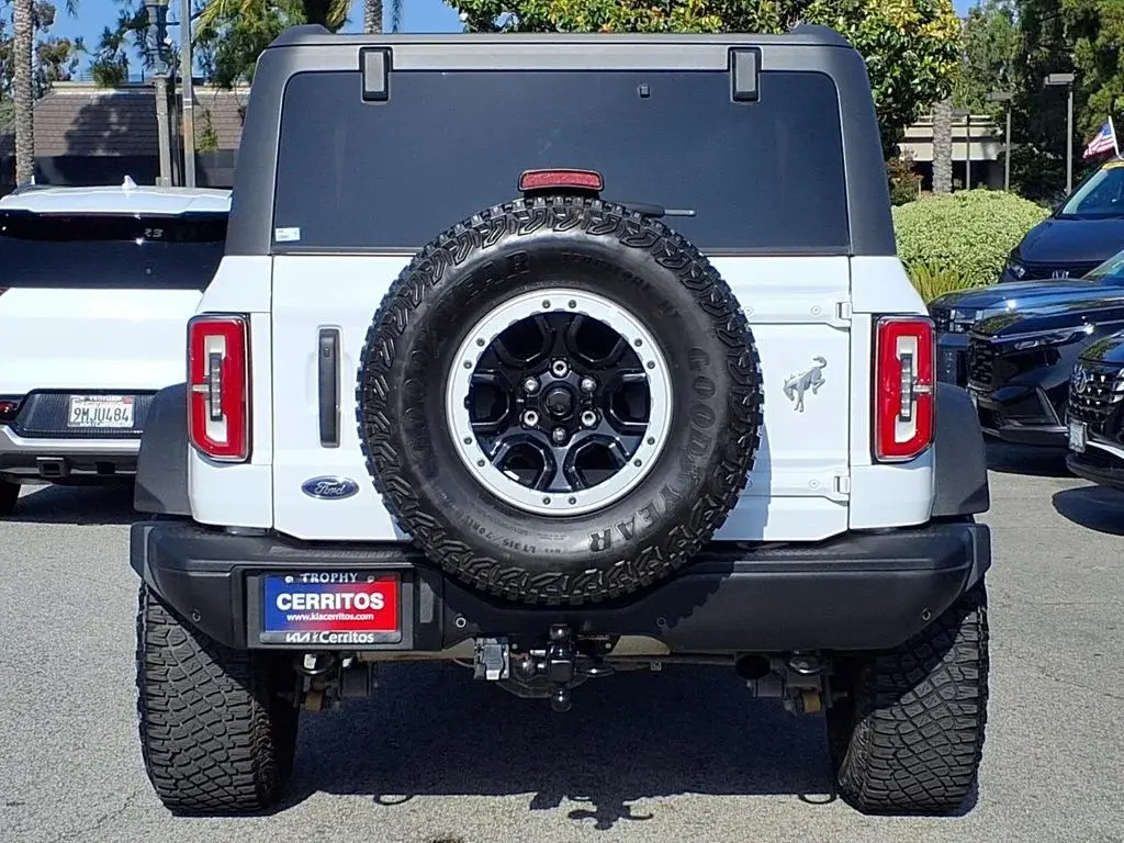2023 Ford Bronco Badlands 4x4 photo 4