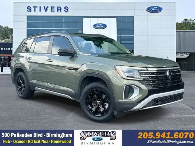 2024 Volkswagen Atlas 2.0T Atlas Peak Edt SE w/Tech 4MOTION's photo