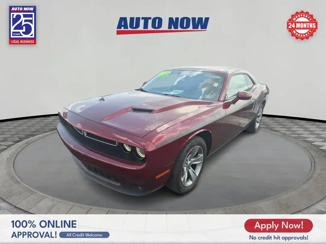 2019 Dodge Challenger SXT Auto's photo