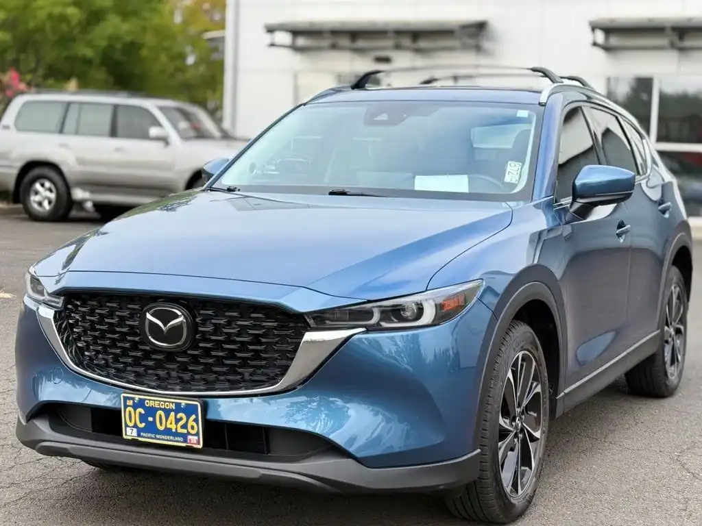 2022 Mazda CX-5 S Premium package Auto AWD's photo