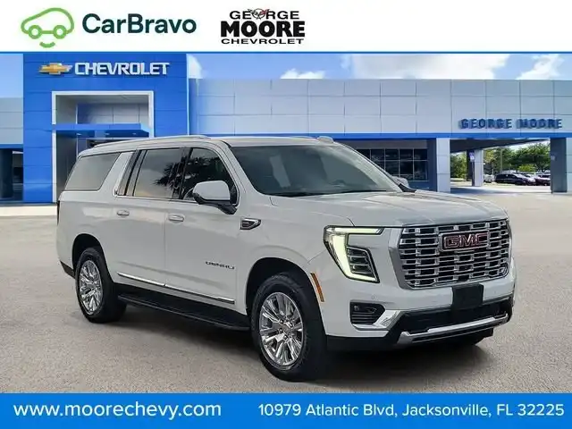 2025 GMC Yukon Denali AWD's photo