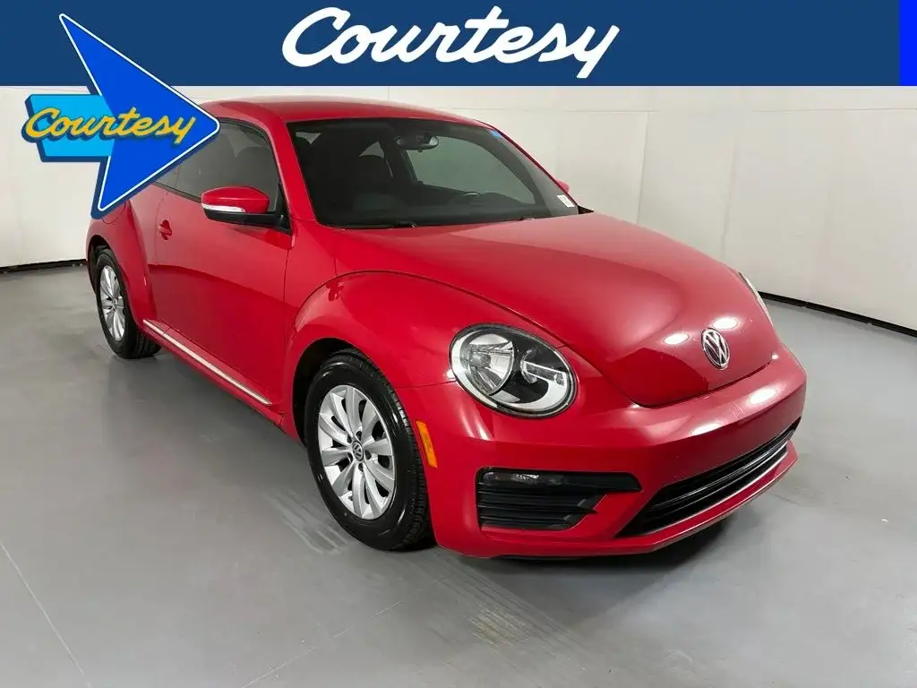 2019 Volkswagen Beetle 2.0T S Auto photo 1